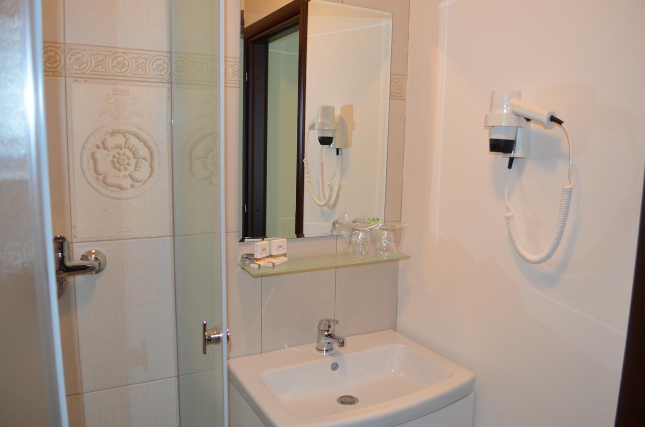 Vip Motel Restaurant Hateg Ngoại thất bức ảnh