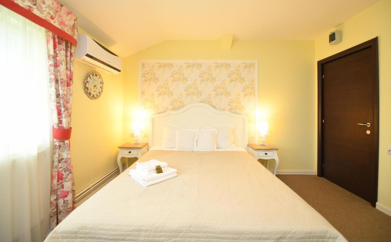 Vip Motel Restaurant Hateg Ngoại thất bức ảnh
